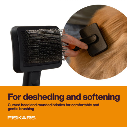 Fiskars Pet Slicker Brush for Gentle Deshedding and Softening - Durable Stainless Steel with Comfortable Softgrip Handle, 6.5 Inches